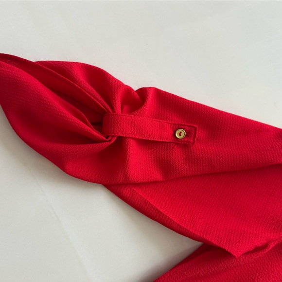 Women’s Suzy Shier Flare Blouse - Picture 4 of 4